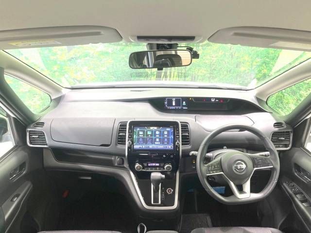 Nissan SERENA 2018-12 196762-1