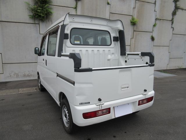 Daihatsu HIJET VAN 2016-05 18165-2