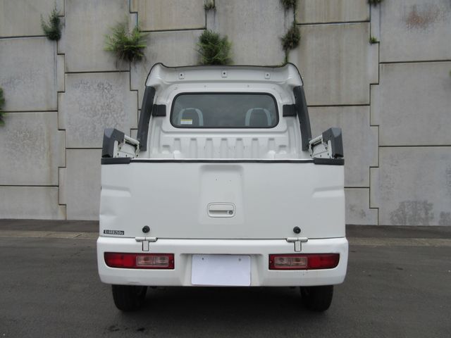 Daihatsu HIJET VAN 2016-05 18165-12