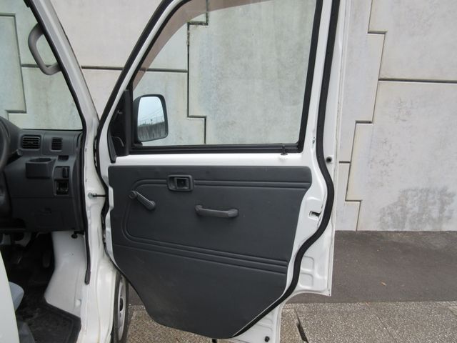 Daihatsu HIJET VAN 2016-05 18165-22