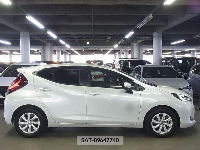 Toyota AQUA 2021-11 331905-7