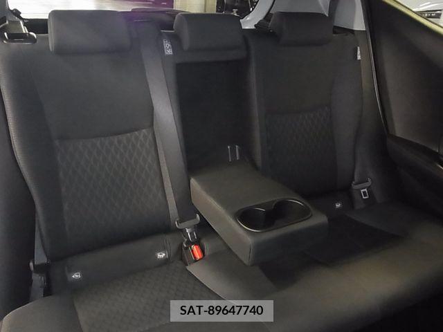Toyota AQUA 2021-11 331905-12