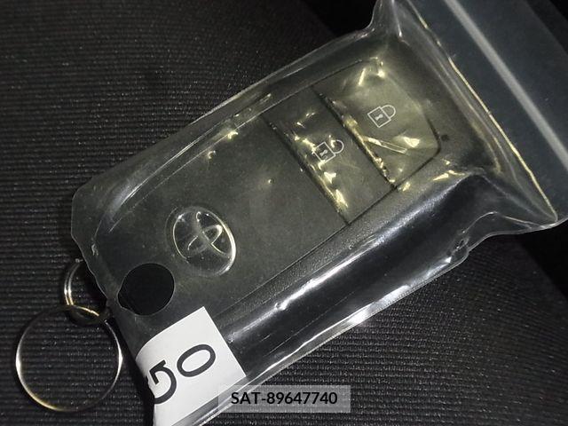 Toyota AQUA 2021-11 331905-23