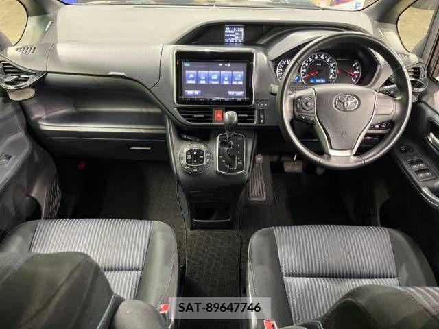 Toyota NOAH 2014-10 392850-1