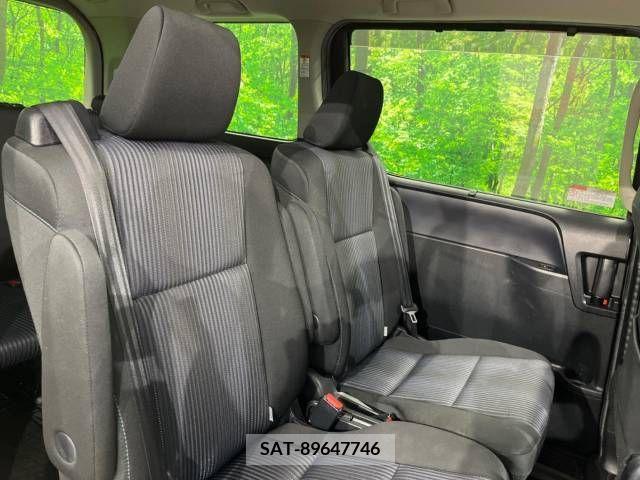 Toyota NOAH 2014-10 392850-8