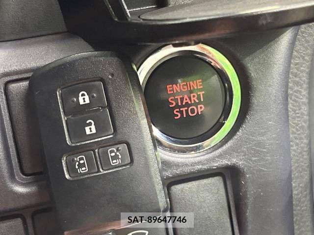 Toyota NOAH 2014-10 392850-6