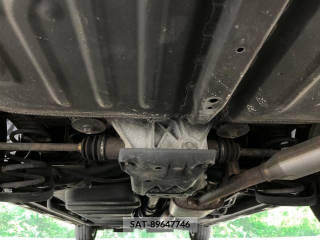 Toyota NOAH 2014-10 392850-19