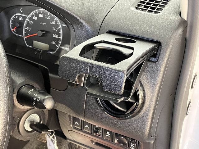 Nissan NV150 AD 2018-08 20896-15