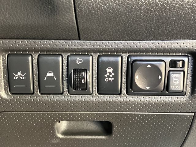 Nissan NV150 AD 2018-08 20896-13