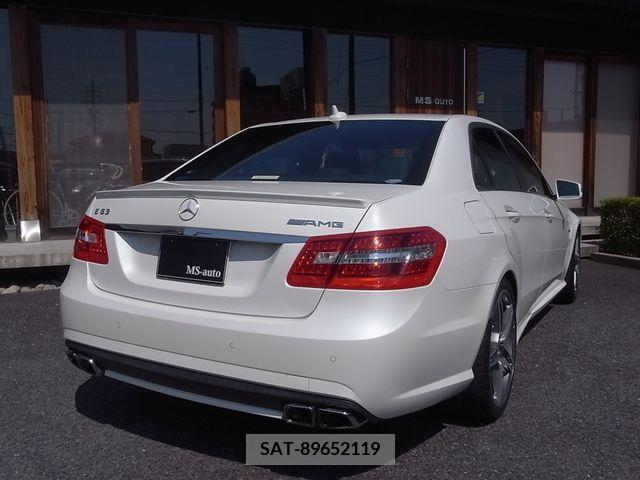 Amg E-CLASS 2011-02 319410-1