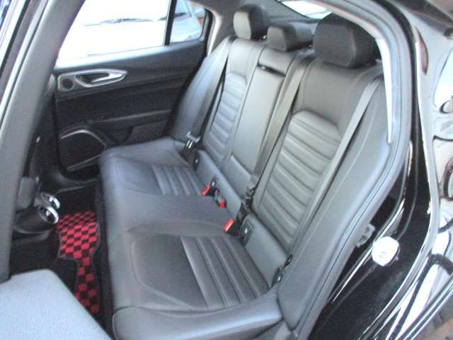 ALFA ROMEO Giulia 2019-08 185984-15