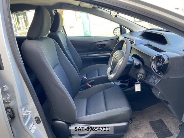 Toyota AQUA 2017-03 314261-9