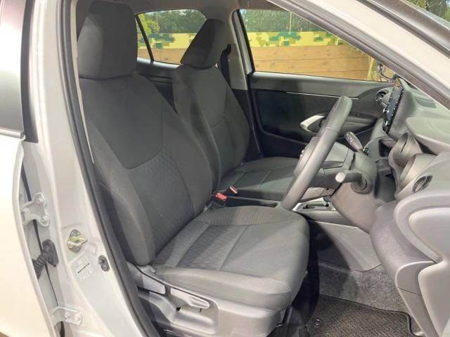 Toyota YARIS CROSS 2023-07 182389-8