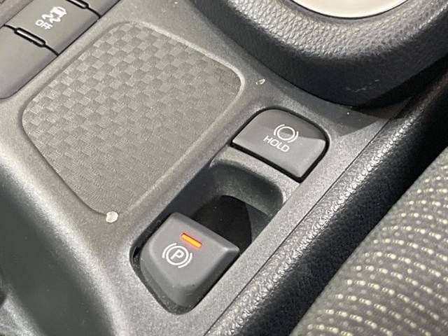 Toyota YARIS CROSS 2023-07 182389-7