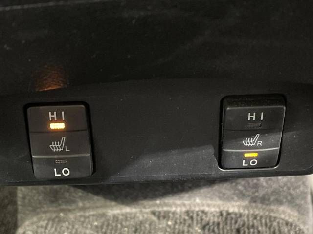 Toyota SIENTA 2017-10 9536-8