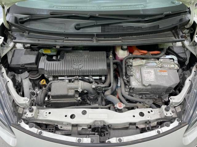 Toyota SIENTA 2017-10 9536-18