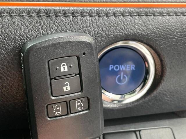 Toyota SIENTA 2017-10 9536-9