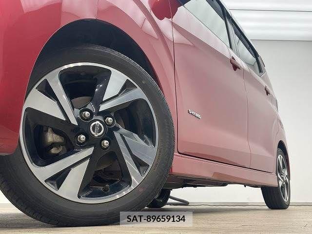 Nissan DAYZ 2019-06 208876-12
