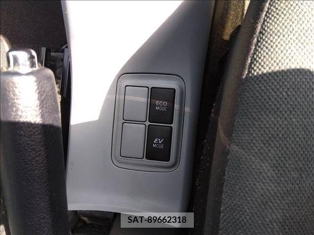 Toyota AQUA 2014-03 292077-9