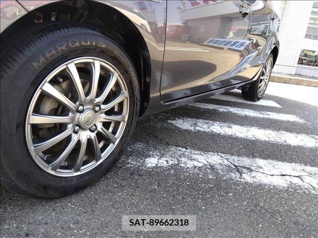 Toyota AQUA 2014-03 292077-3