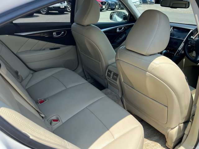 Nissan SKYLINE 2015-07 4131-17