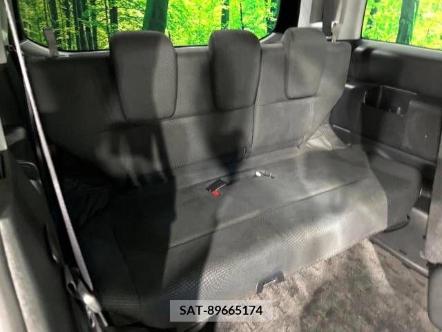 Honda e 2012-06 377525-10