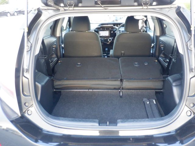Toyota AQUA 2020-07 7068-9
