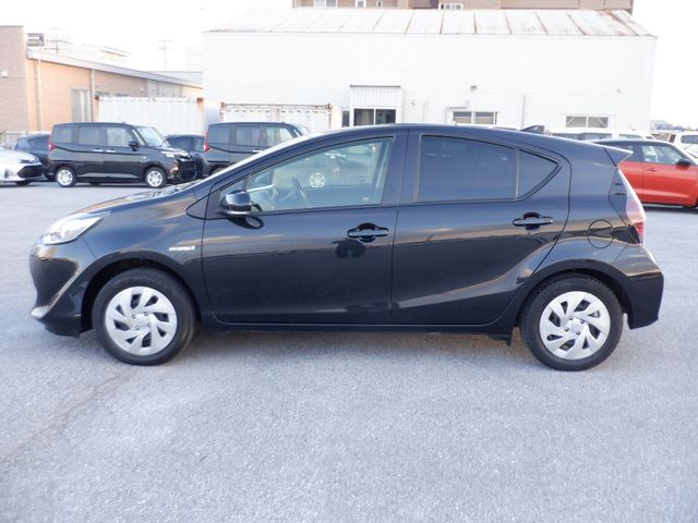 Toyota AQUA 2020-07 7068-5