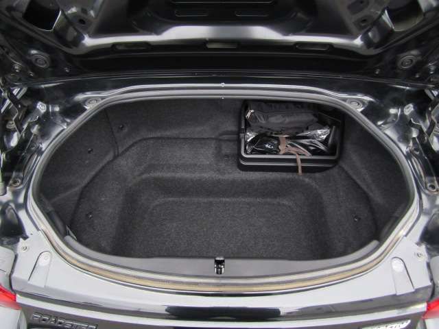 Mazda ROADSTER 2017-08 188810-18