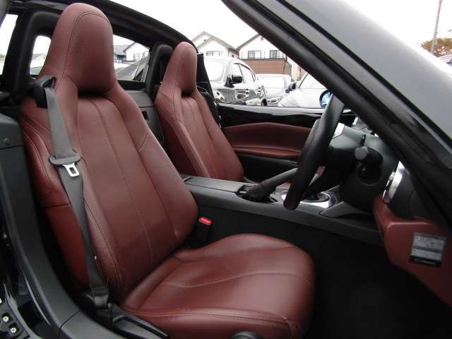 Mazda ROADSTER 2017-08 188810-16