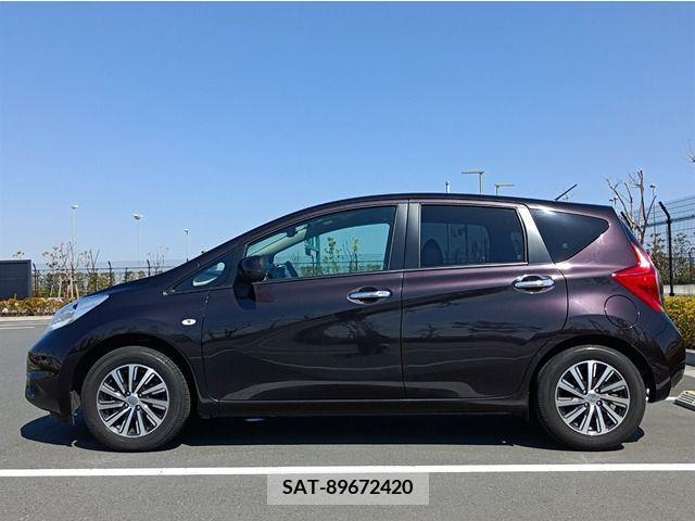 Nissan NOTE 2013-02 302297-4