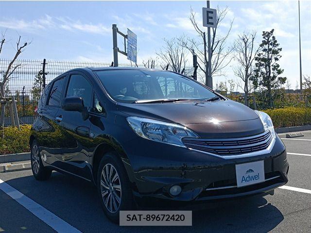 Nissan NOTE 2013-02 302297-12