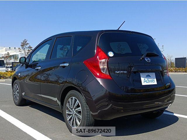 Nissan NOTE 2013-02 302297-5