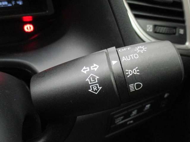 Mazda AXELA 2018-10 28421-14