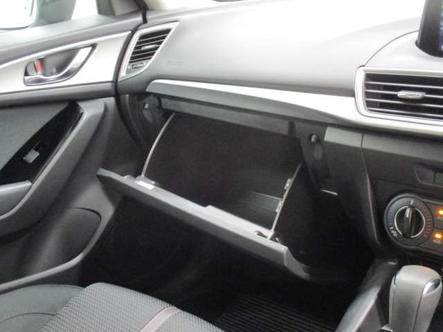 Mazda AXELA 2018-10 28421-19