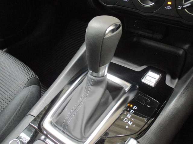 Mazda AXELA 2018-10 28421-10