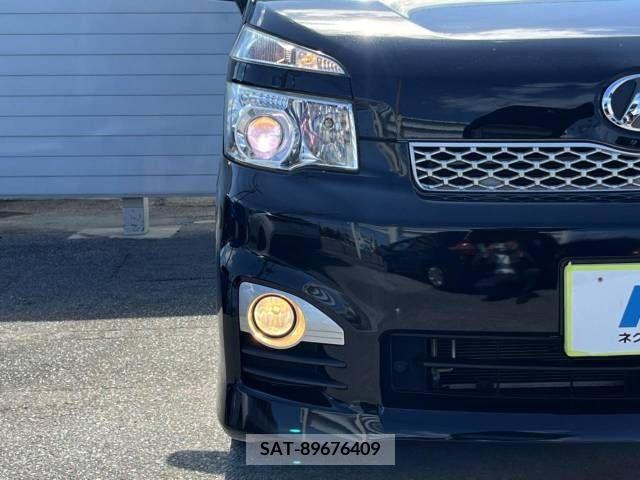 Toyota VOXY 2012-07 257431-13