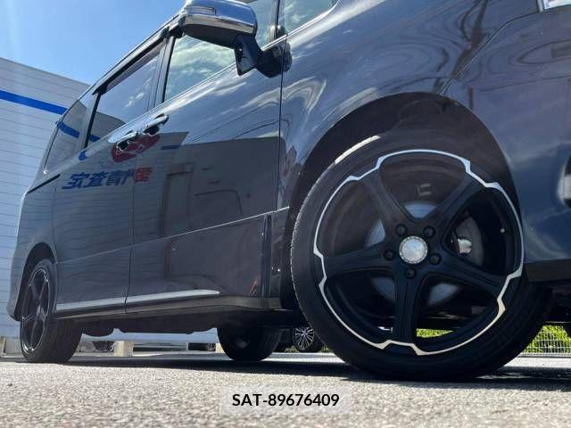 Toyota VOXY 2012-07 257431-14