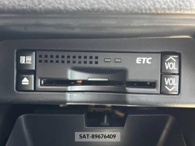 Toyota VOXY 2012-07 257431-7