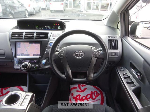 Toyota PRIUS ALPHA 2014-08 342481-1