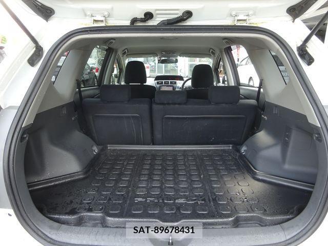 Toyota PRIUS ALPHA 2014-08 342481-18
