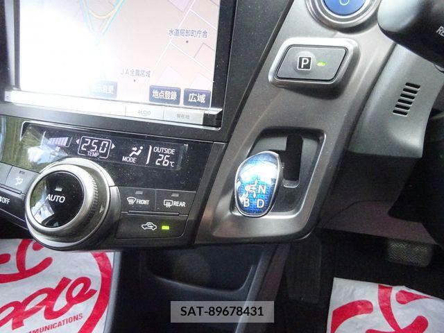 Toyota PRIUS ALPHA 2014-08 342481-24