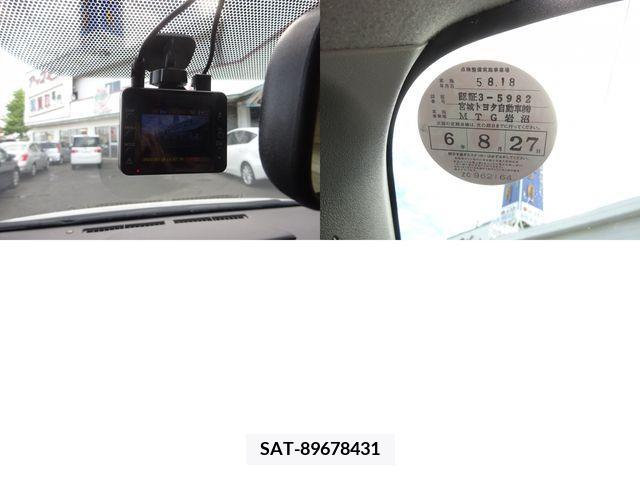 Toyota PRIUS ALPHA 2014-08 342481-29