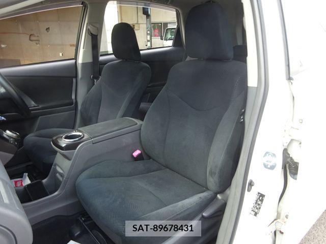 Toyota PRIUS ALPHA 2014-08 342481-15