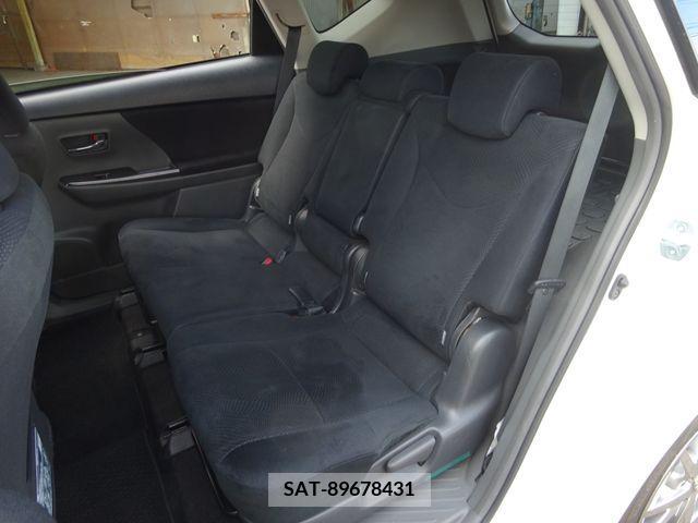 Toyota PRIUS ALPHA 2014-08 342481-17