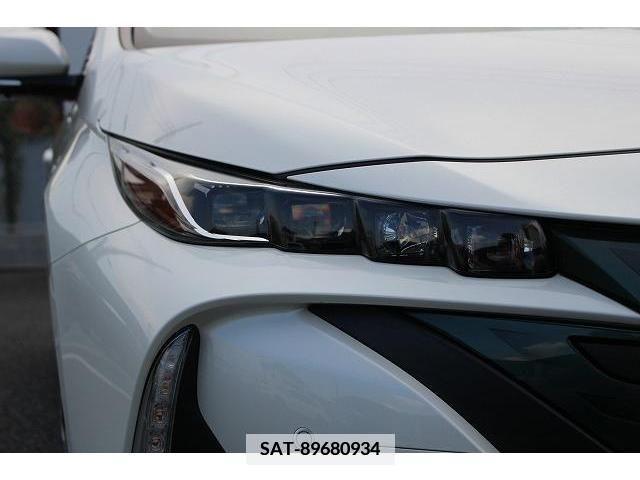 Toyota PRIUS PHV 2017-06 350635-10