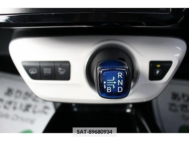 Toyota PRIUS PHV 2017-06 350635-5