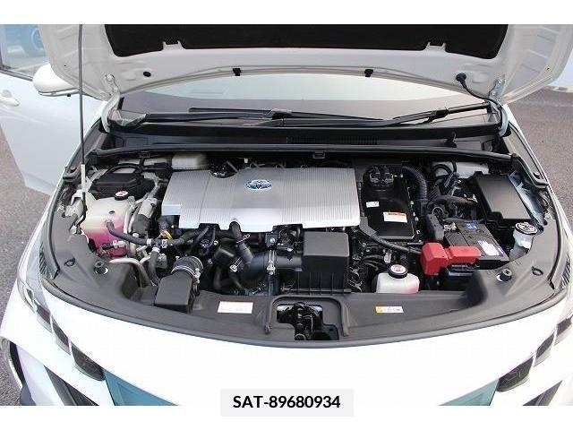 Toyota PRIUS PHV 2017-06 350635-18
