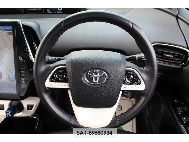 Toyota PRIUS PHV 2017-06 350635-15