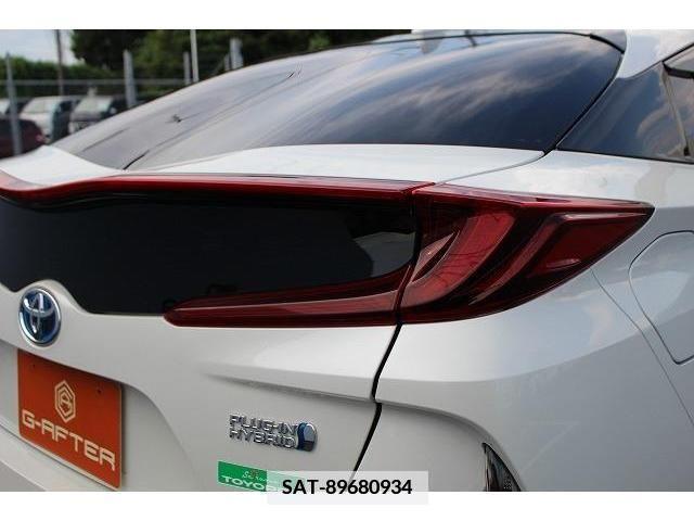 Toyota PRIUS PHV 2017-06 350635-11